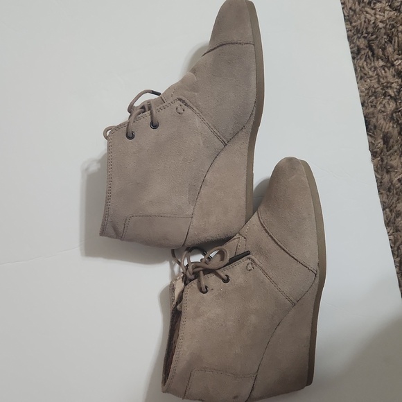 Toms Taupe Suede Wedge Booties - Picture 1 of 8